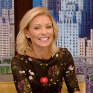 Kelly Ripa Catches Michael Strahan Off Guard With Divorce Talk E Online 