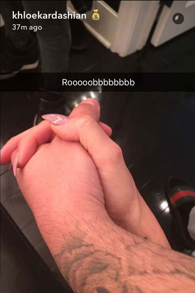Sibling Solidarity Khloe And Rob Hold Hands In Rare Pic E Online Ca Sibling Solidarity Khloe And Rob Hold Hands In Rare Pic E Online Ca
