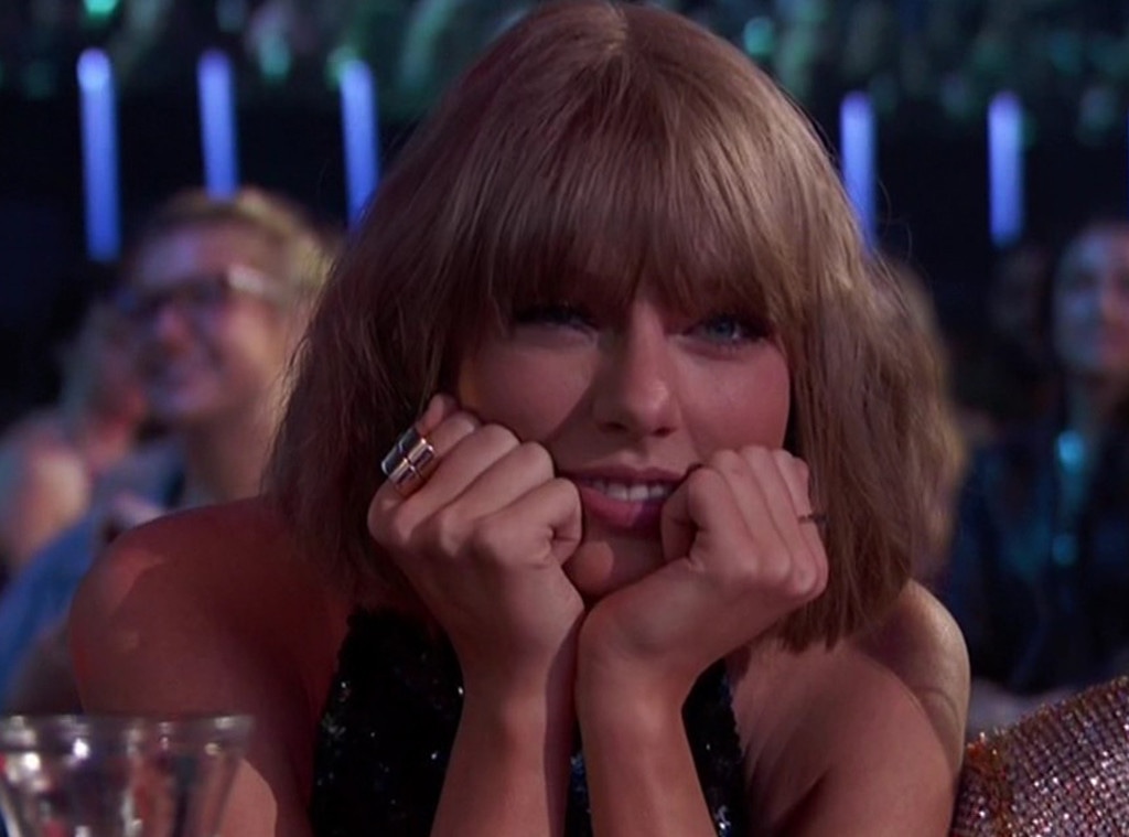 Taylor Swift, Calvin Harris accepting award, iHeart Radio Music Awards 2016