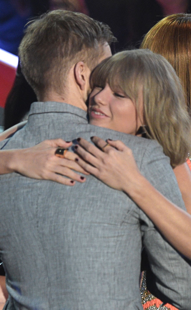 2016 iHeartRadio Music Awards, Calvin Harris, Taylor Swift