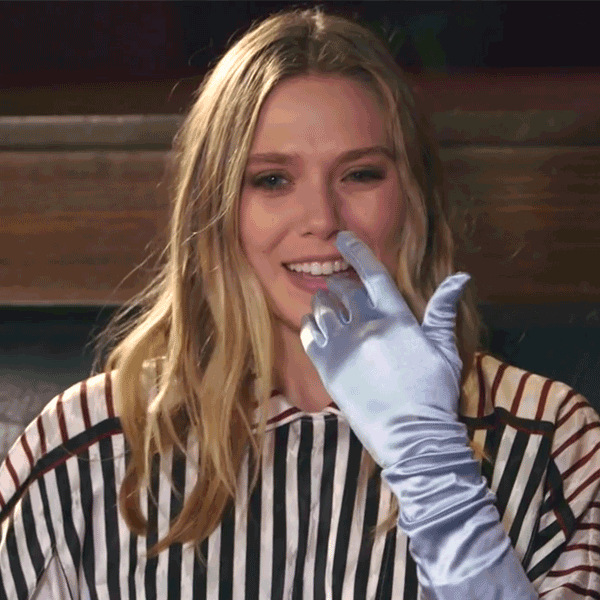 Elizabeth Olsen Has Scary Hands And Reminds Us Of Full House E Online