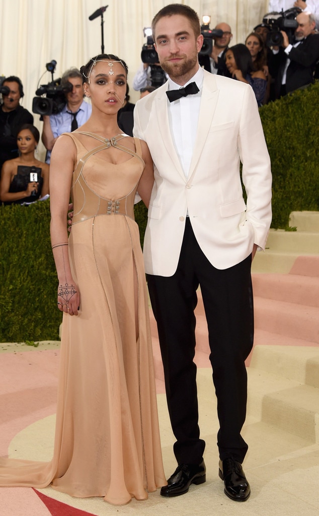 FKA Twigs and Robert Pattinson from Couples and BFFs at the 2016 Met