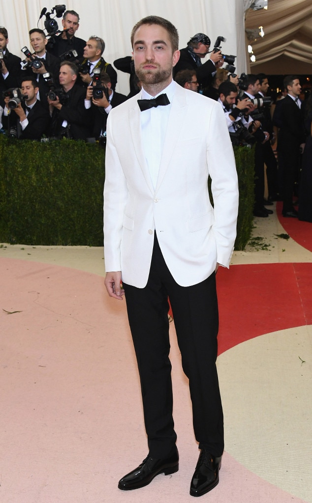 Robert Pattinson from Met Gala 2016: Red Carpet Arrivals | E! News