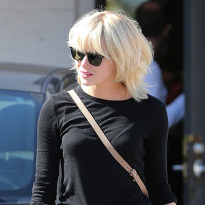Emma Stone Channels Taylor Swift With New Hairstyle E News