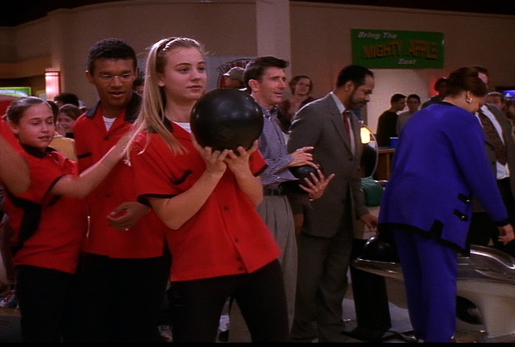 Kaley Cuoco Alley Cats Strike From Blast From The Past 18.