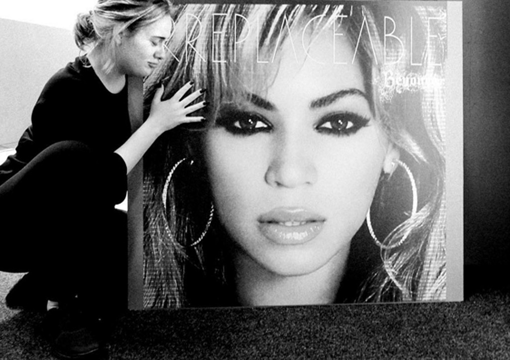 Beyonce, Adele, Instagram