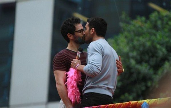 Sense8