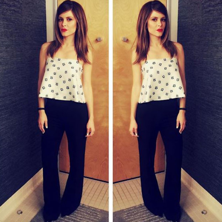 E! News Look of the Day