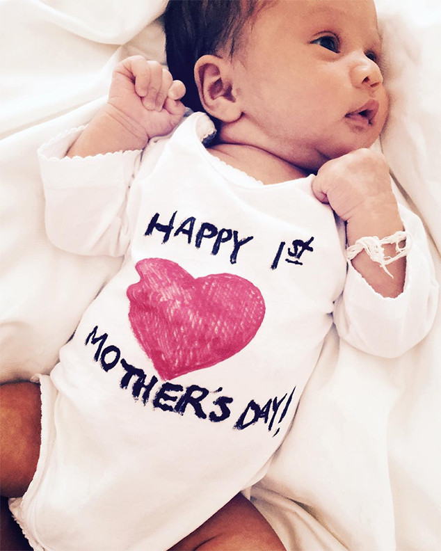 Chrissy Teigen Baby Luna Appear In Sweet Mother S Day Photos E Online
