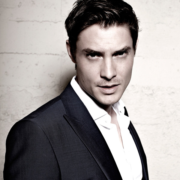 Max Brown Joins The Royals Season 3 as Prince Robert Details! E