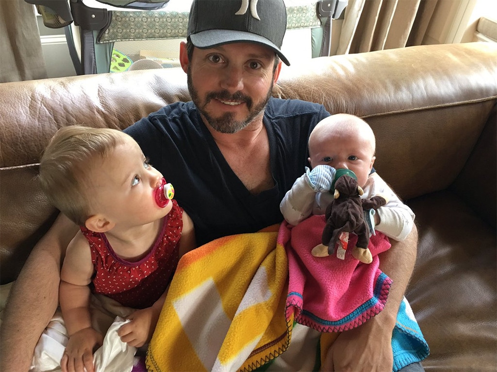 Kelly Clarkson Shares New Photo of Her Baby Boy on Fathers Day