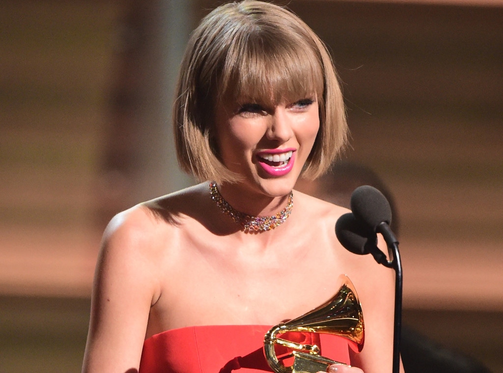 Taylor Swift, Accepting Award