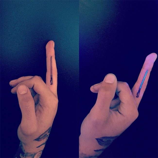 Zayn Malik Got A Star Wars Lightsaber Tattoo That Lights Up E Online