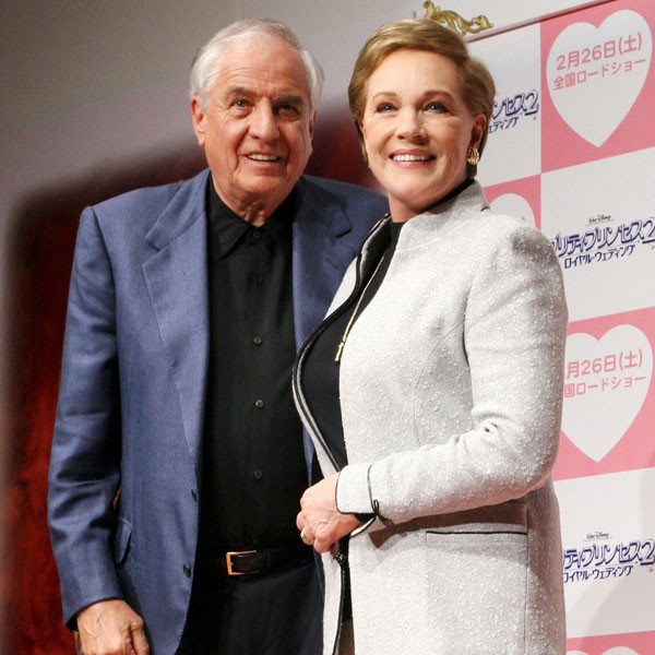 Stars Pay Tribute to the Late Garry Marshall - E! Online