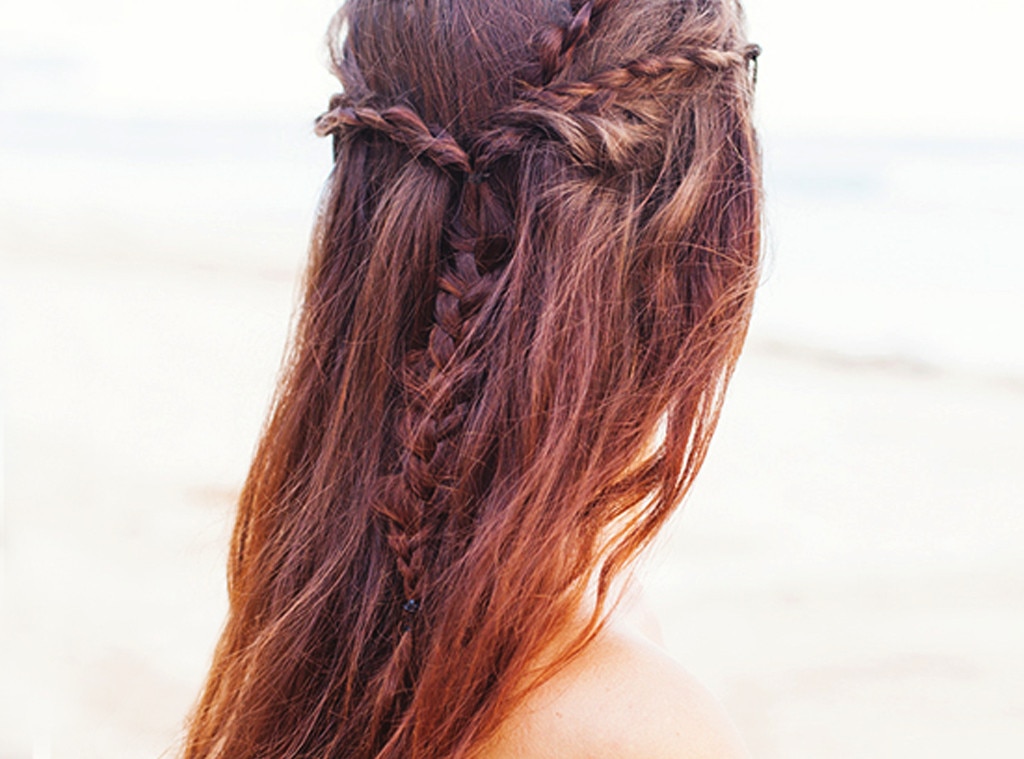 Beautiful Beachy Wavy Hairstyle for Long Hair  Alexis Bledel Hairstyles   Hairstyles Weekly