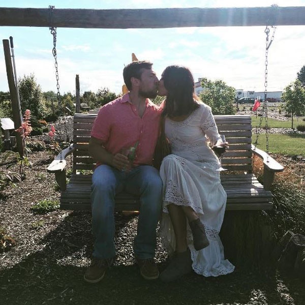 Sip & Smooch from Brie Bella and Daniel Bryan's Love Story E! News