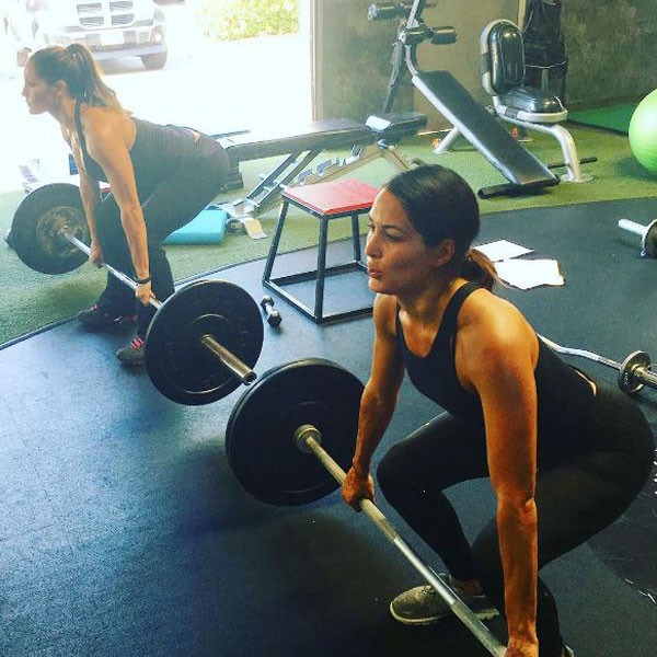 The Total Divas Workout Photos Will Make You Break A Sweat E News 4603