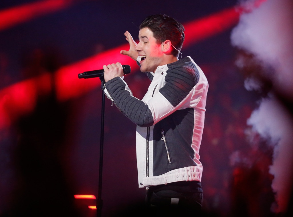 Jonas Coaches, Season Eight from The Voice: Memorable Musical Moments ...