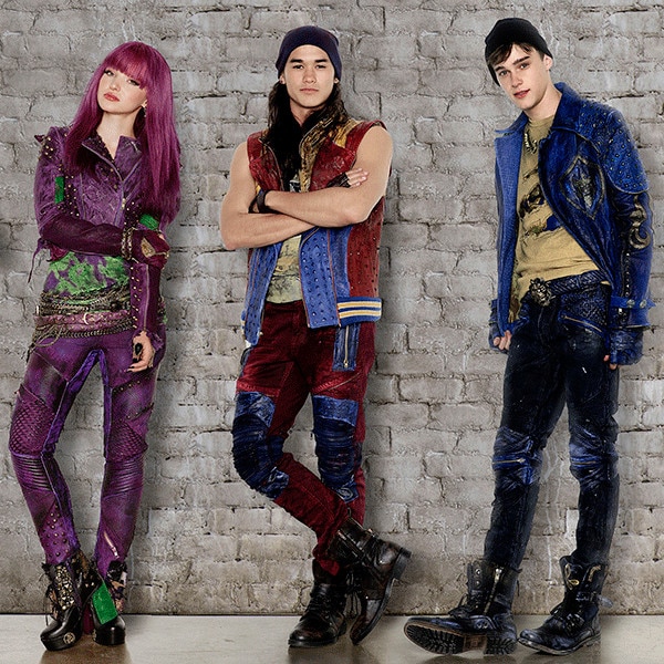 Disney descendants 2 on sale full movie free online