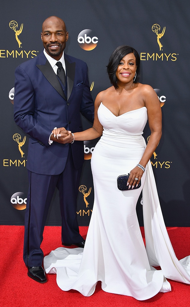 Niecy Nash & Jay Tucker From 2016 Emmys: Red Carpet Couples | E! News