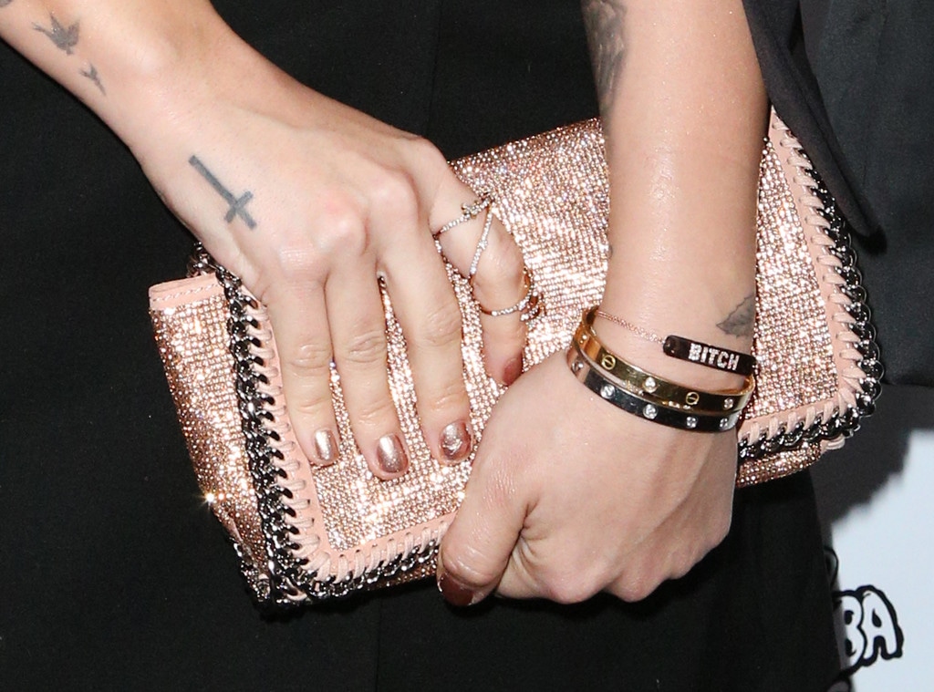 ESC: Demi Lovato, Nails