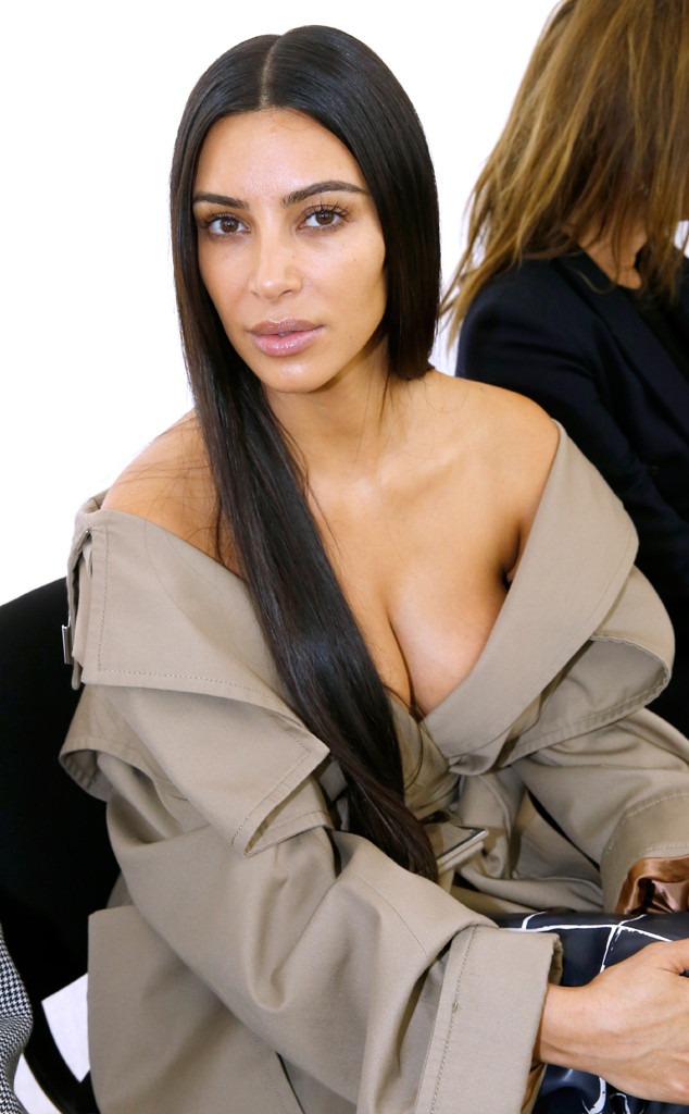 Kim Kardashian Goes Makeup Free For Balenciaga Fashion Show E
