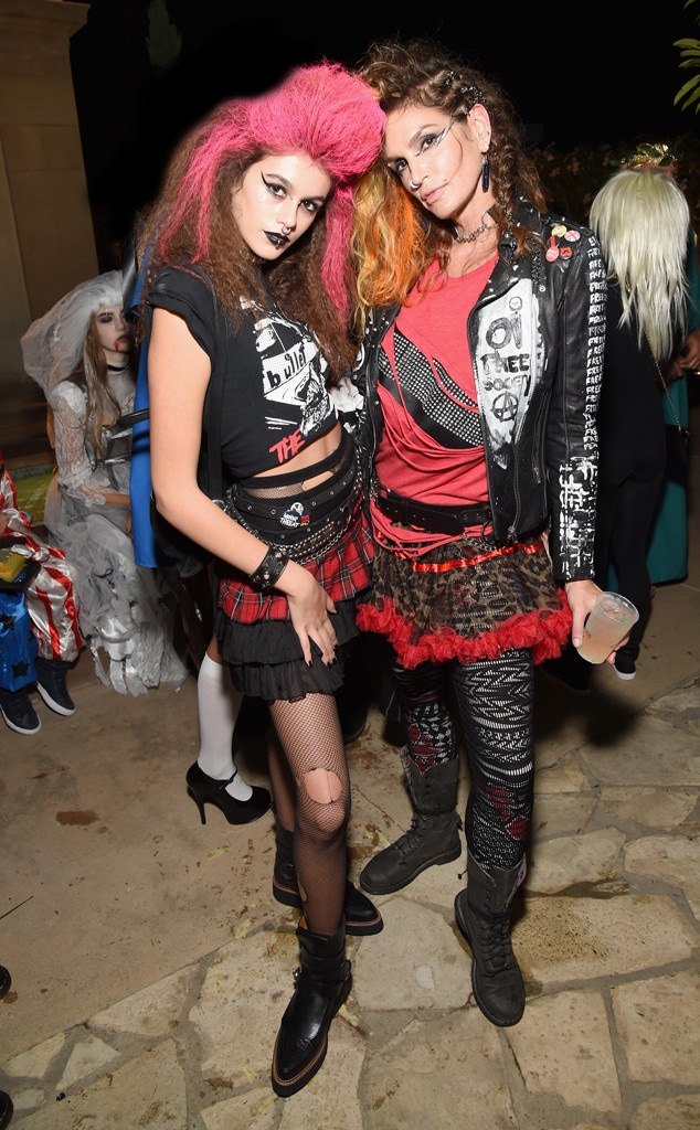 Cindy Crawford's Punk Rock Family Wins Halloween Cindy Crawford's Punk Rock Family Wins Halloween
