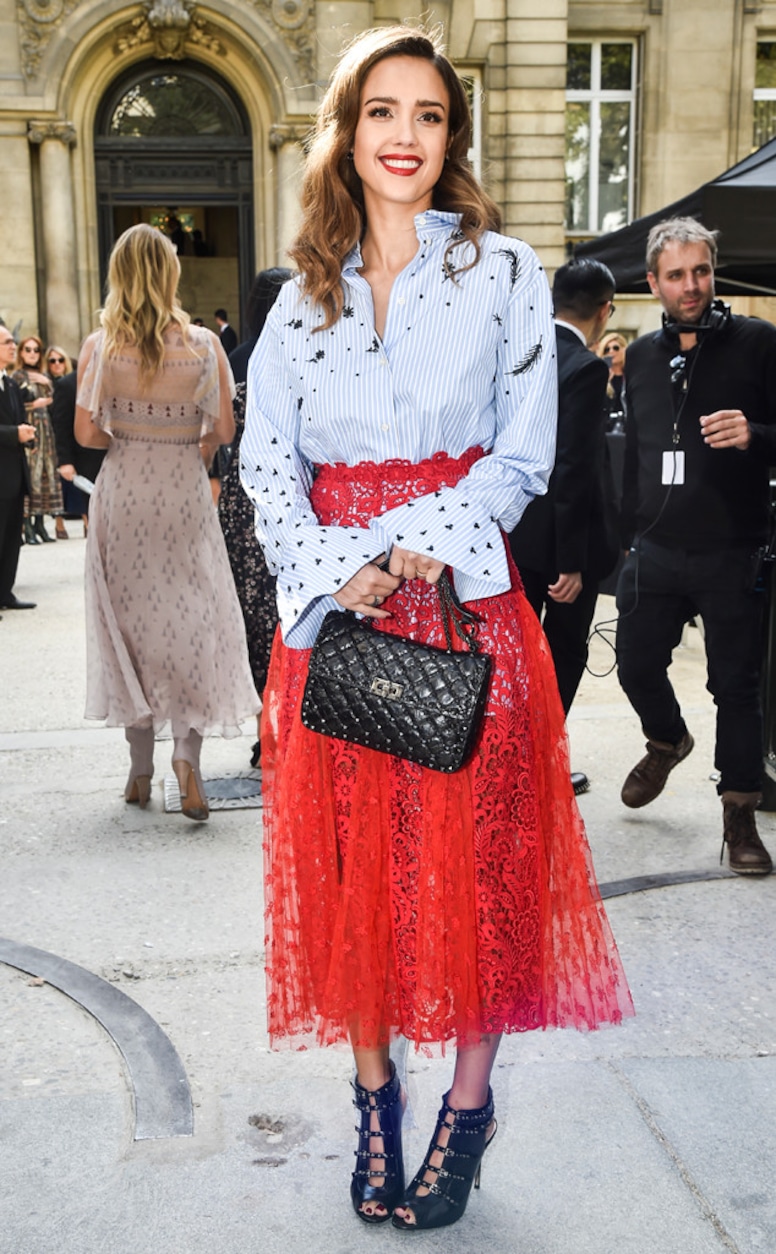 ESC: Celeb Street Style, Jessica Alba