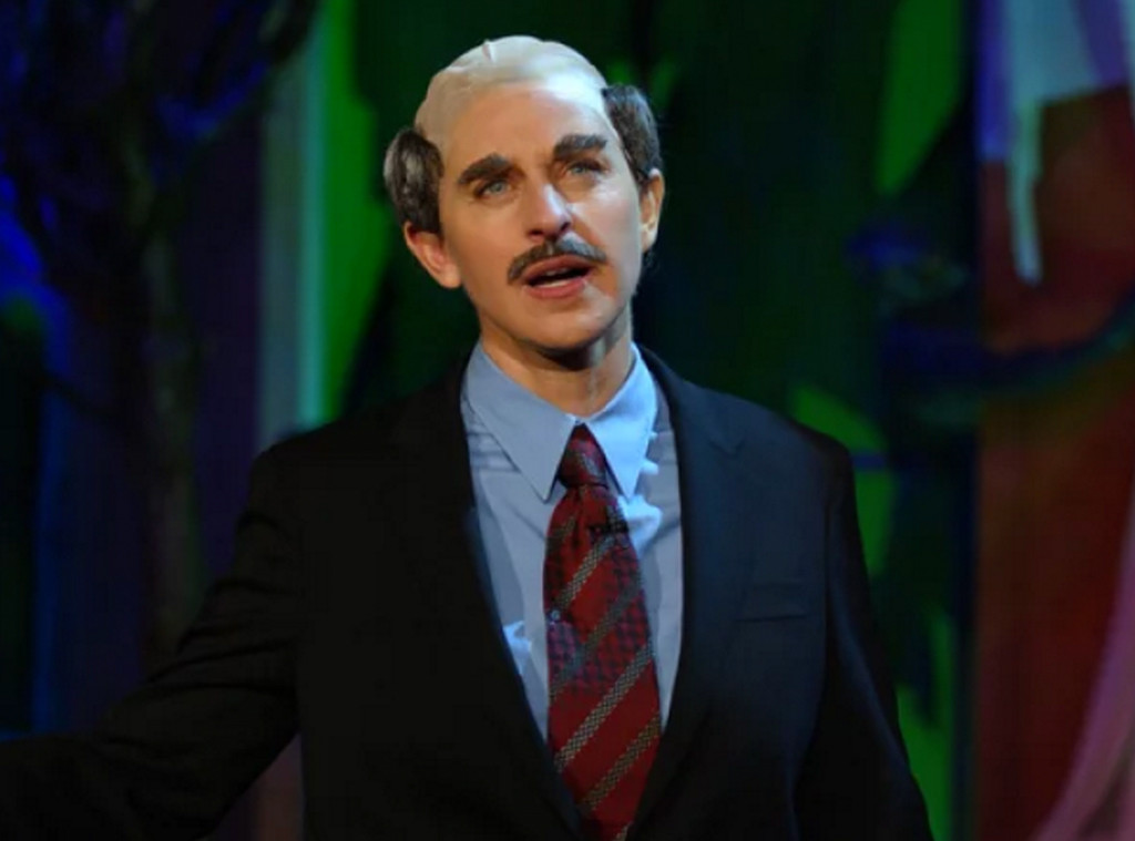 Dr Phil Halloween Costumes 2022 Photos From Ellen Degeneres Halloween Costumes Through The Years E Online