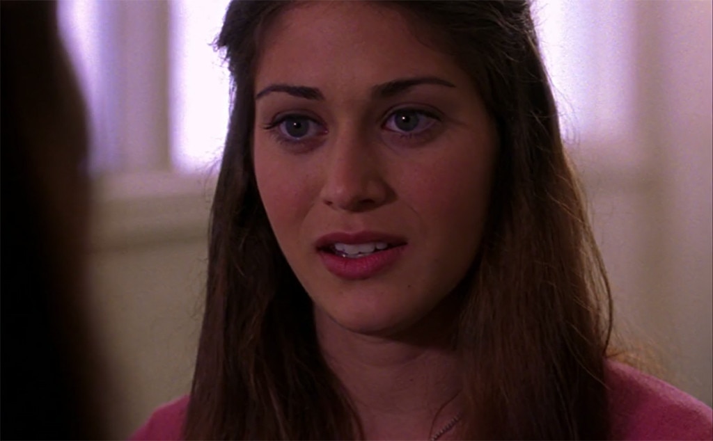 Lizzy Caplan (Season 1) from 30 Smallville Stars and Guest Stars You ...