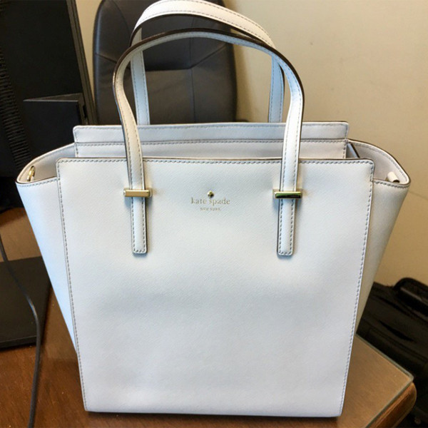 New The Dress? People can't decided if this Kate Spade handbag is white or  blue