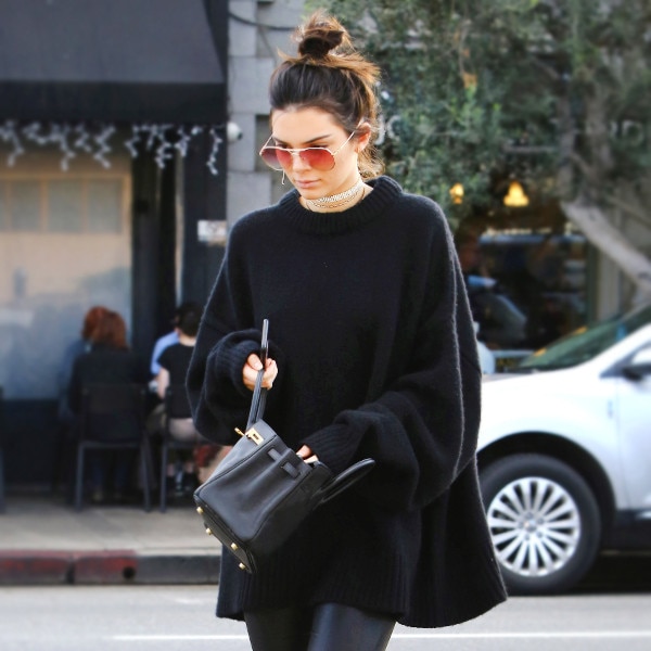 3 Ways to Wear an Oversized Sweater Like a Celeb