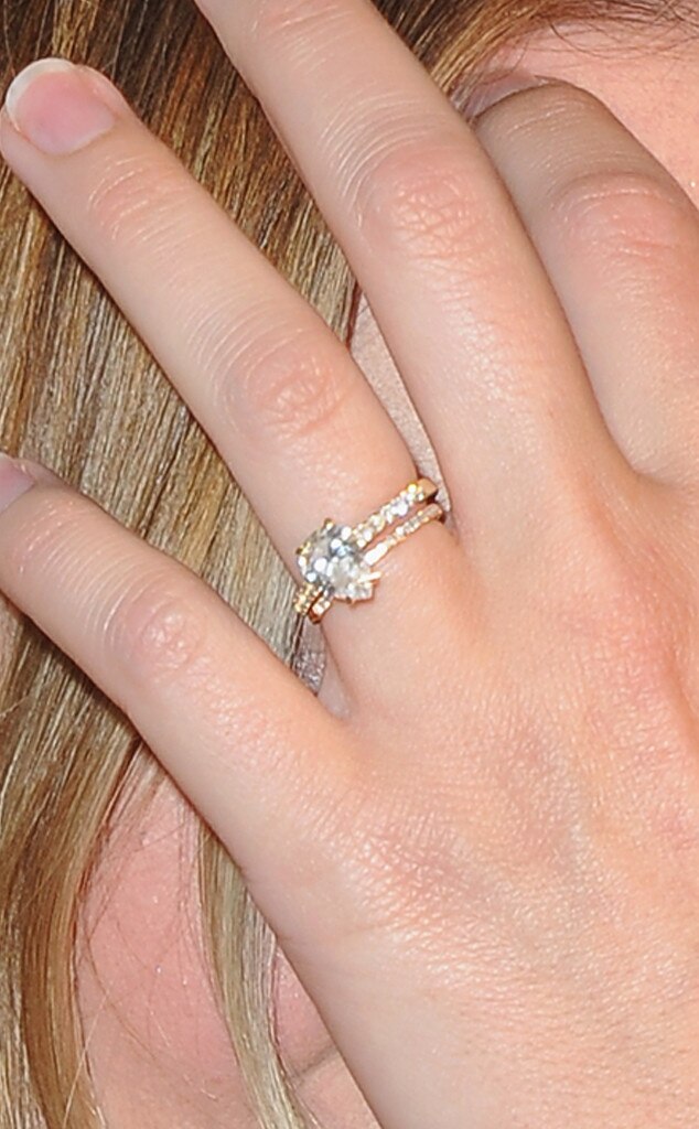 Margot Robbie Gives Us a Good Glimpse of Her Wedding Ring