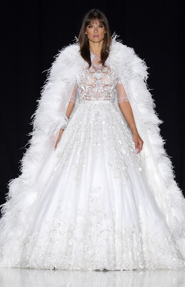 Alessandra Ambrosio from The Big Picture: Today&rsquo;s Hot Photos | E! News