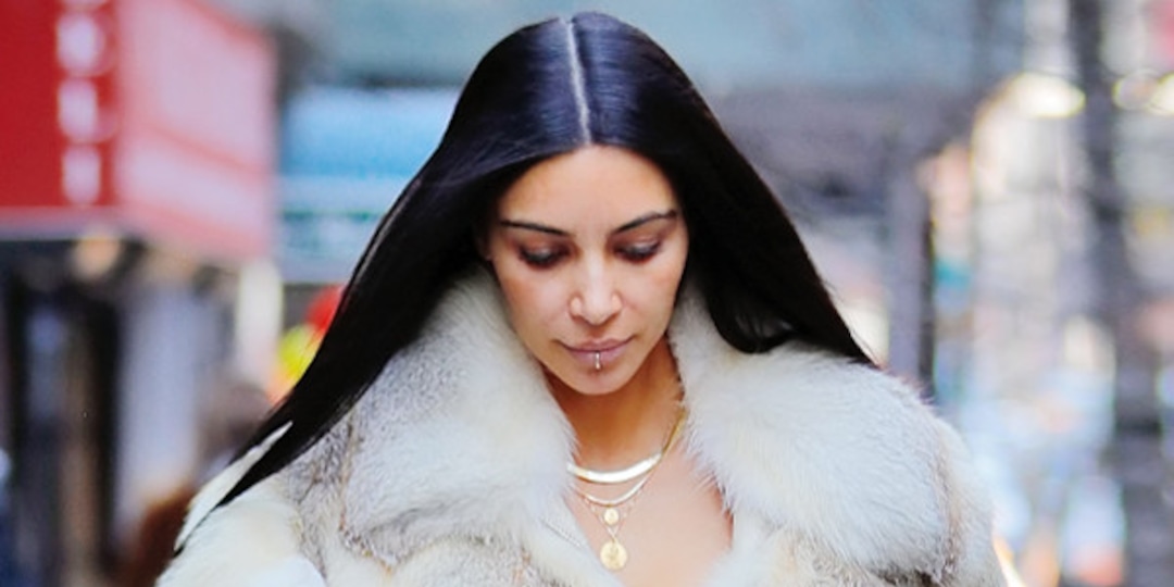 dun voor de helft Peru Kim Kardashian's Making a Case for (Fake) Lip Piercings - E! Online