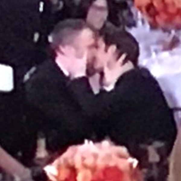 Andrew garfield gay kiss gifs