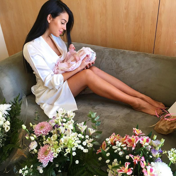 Cristiano Ronaldos Girlfriend Georgina Rodriguez Shares Heartfelt Message Days After Giving 9800