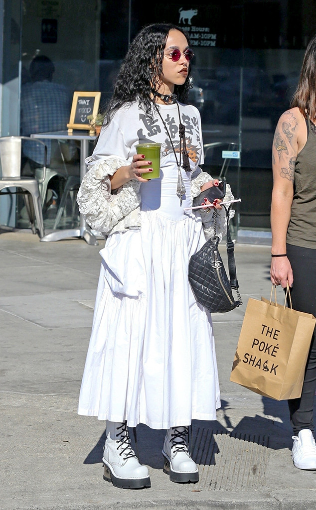 Fka Twigs Spotted For The First Time Since Robert Pattinson Breakup E Online