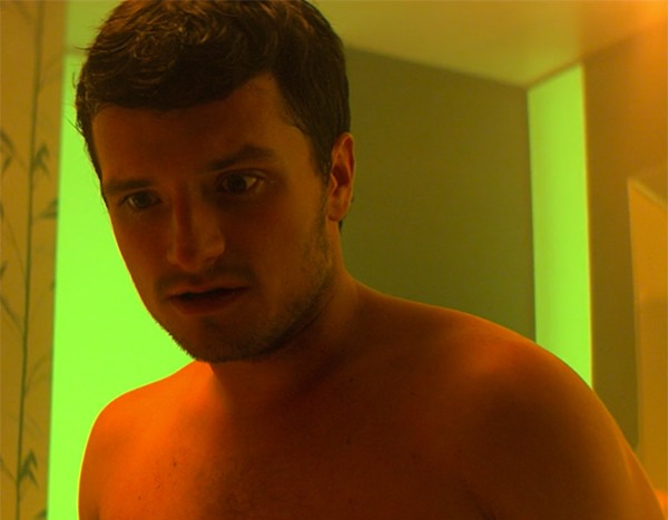 Josh Hutchersons Full-Frontal Nudity in Future Man Will 