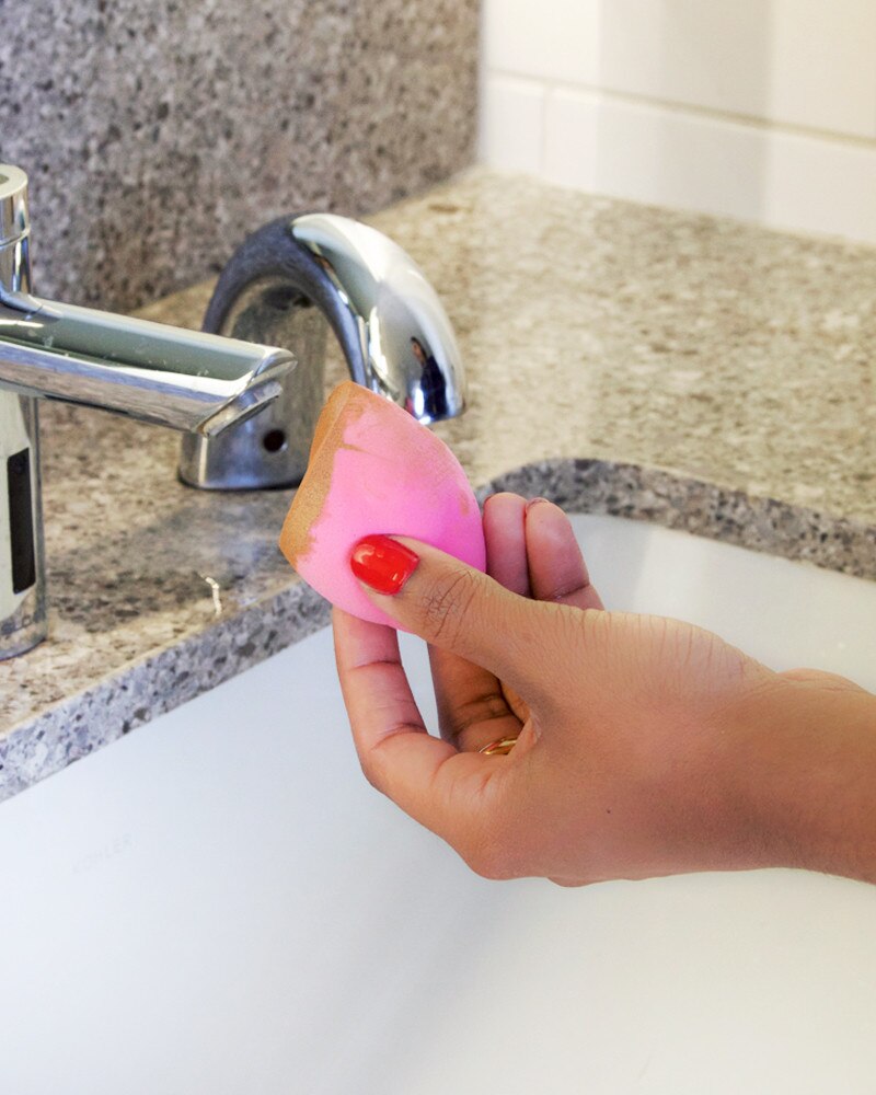 How to Clean Your Makeup Sponge—the Cheap & Easy Way E! News