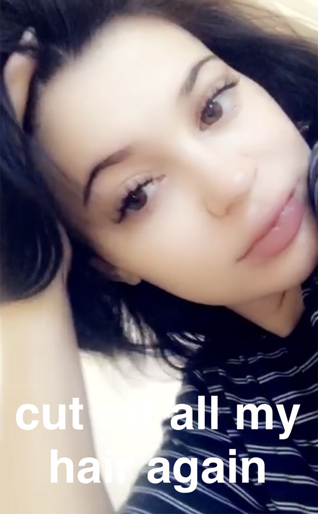 Kylie Jenner Cuts Off ''All'' Her Hair Again Amid Pregnancy Rumors - E!  Online