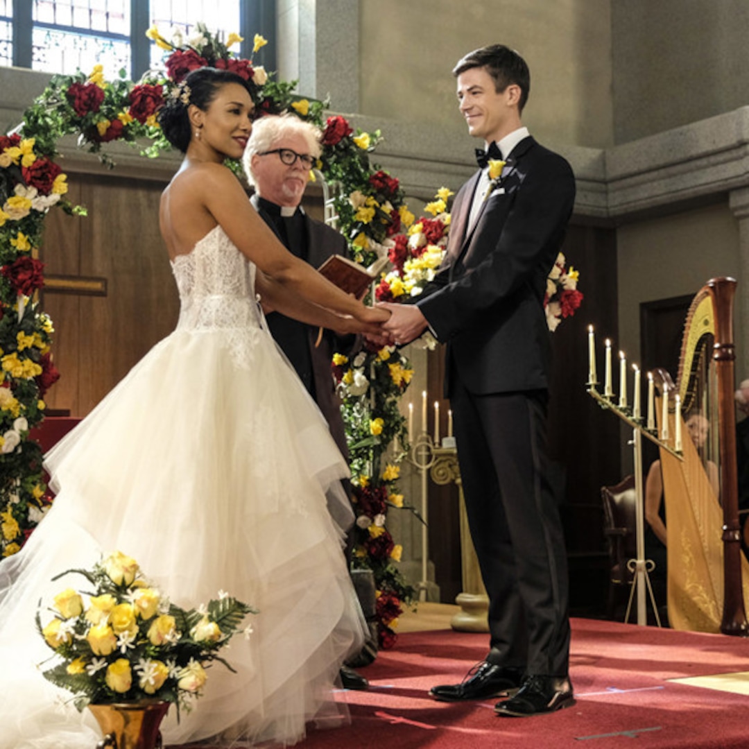 Barry & Iris Plan Their Wedding in The Flash Deleted Scene