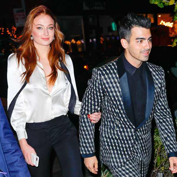 Sophie Turner packs on the PDA with fiance Joe Jonas in NYC before heading  to the airport