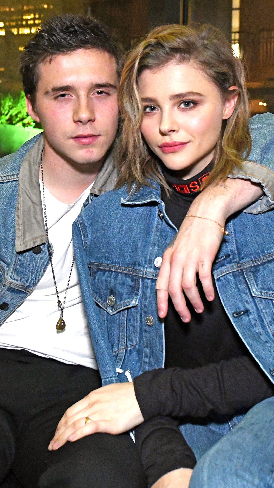 Brooklyn Beckham y Chlöe Grace Moretz convierten la Acción de Gracias