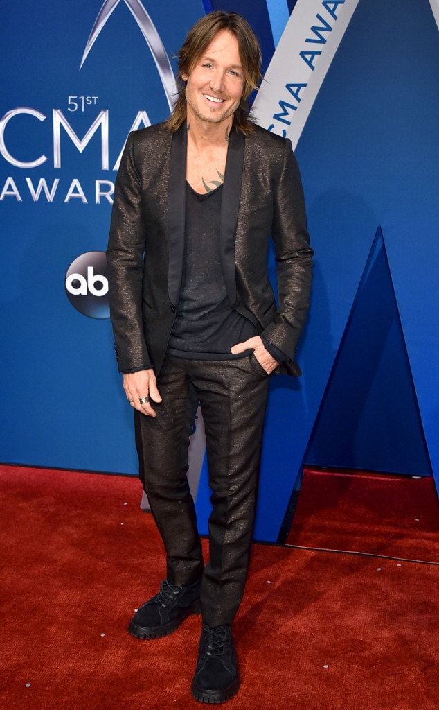 Keith Urban from 2017 CMA Awards Red Carpet Fashion E! News