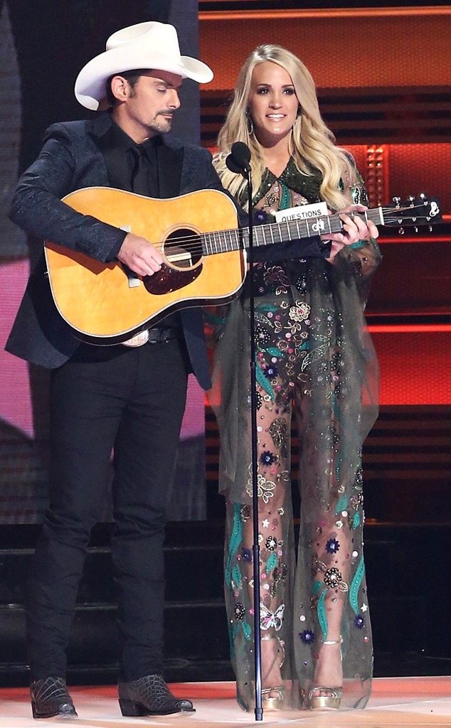 Brad Paisley, Carrie Underwood, 2017 CMA Awards, Show