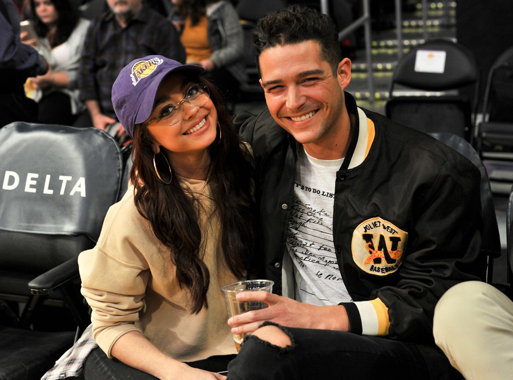 Sarah Hyland, Wells Adams