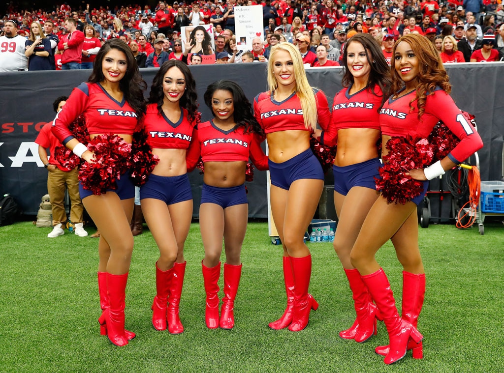 Simone Biles Makes Her Debut as Honorary Houston Texans Cheerleader - E!  Online - CA