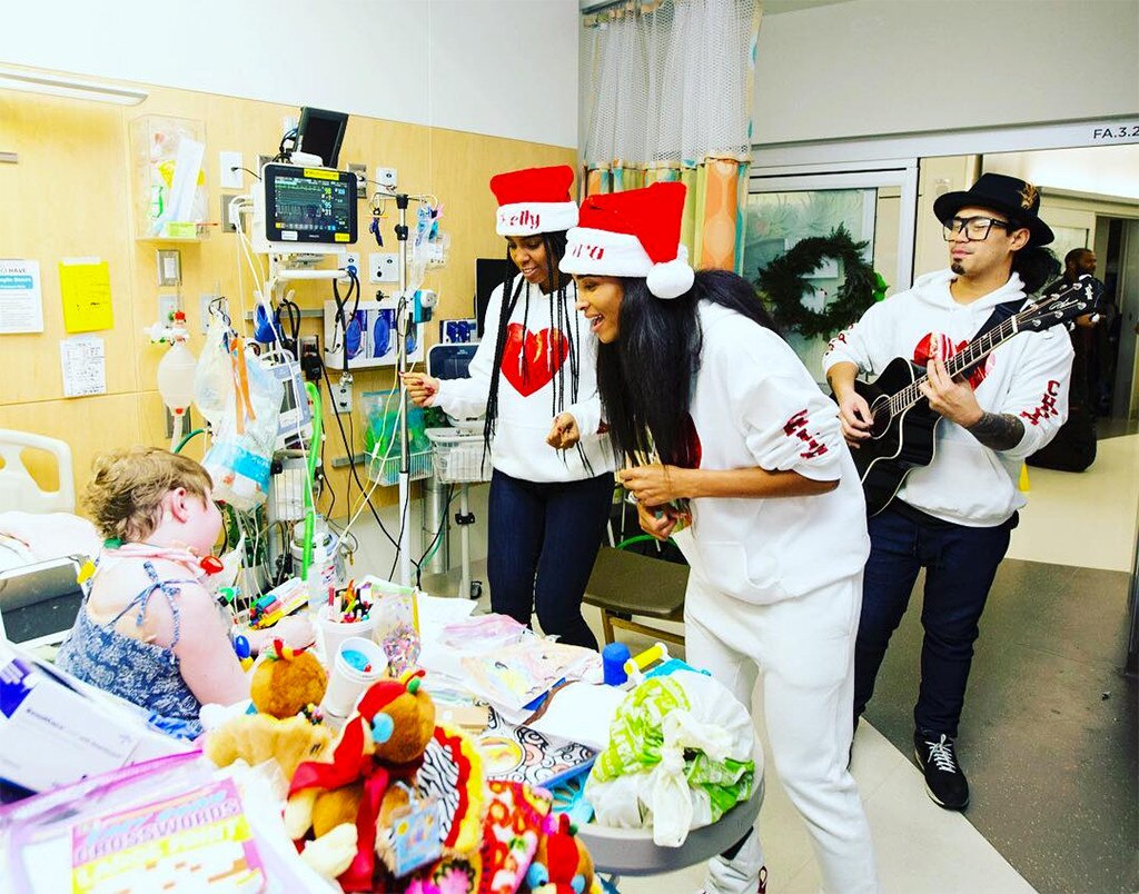 Ciara, Kelly Rowland, Seattle Children's Hospital, Christmas, 2017