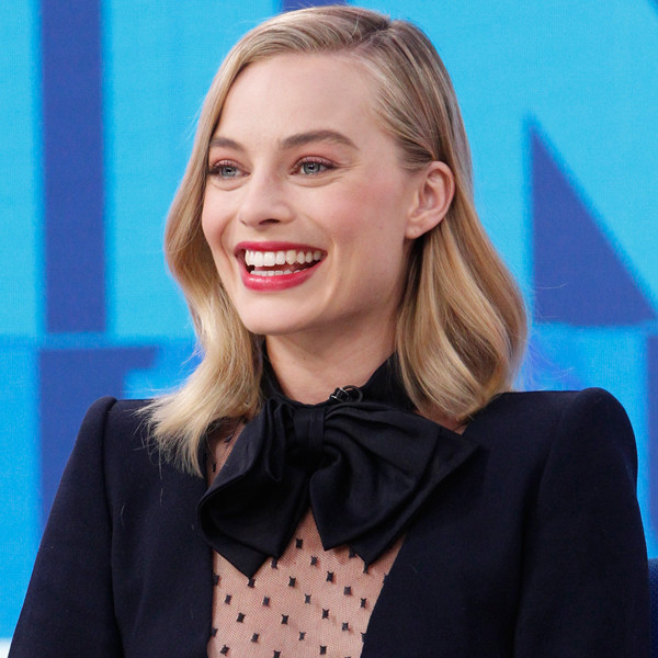 Margot Robbie Finds A Severed Human Foot On The Beach E Online
